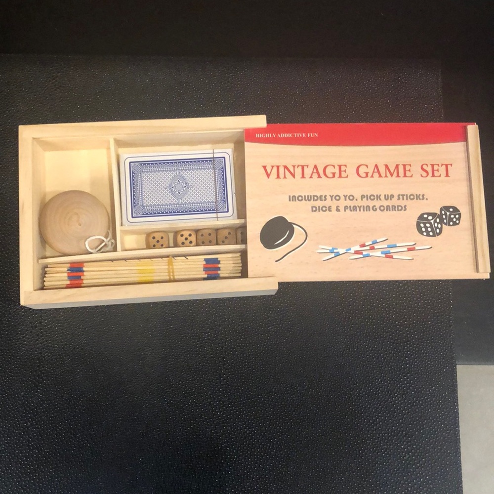 Vintage Game Set - Picture 2 of 2